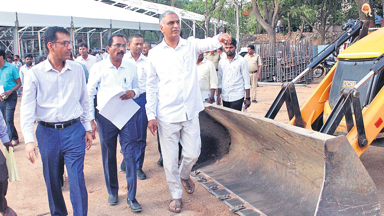 వైద్యారోగ్యంలో నంబర్‌ వన్‌ కావాలి