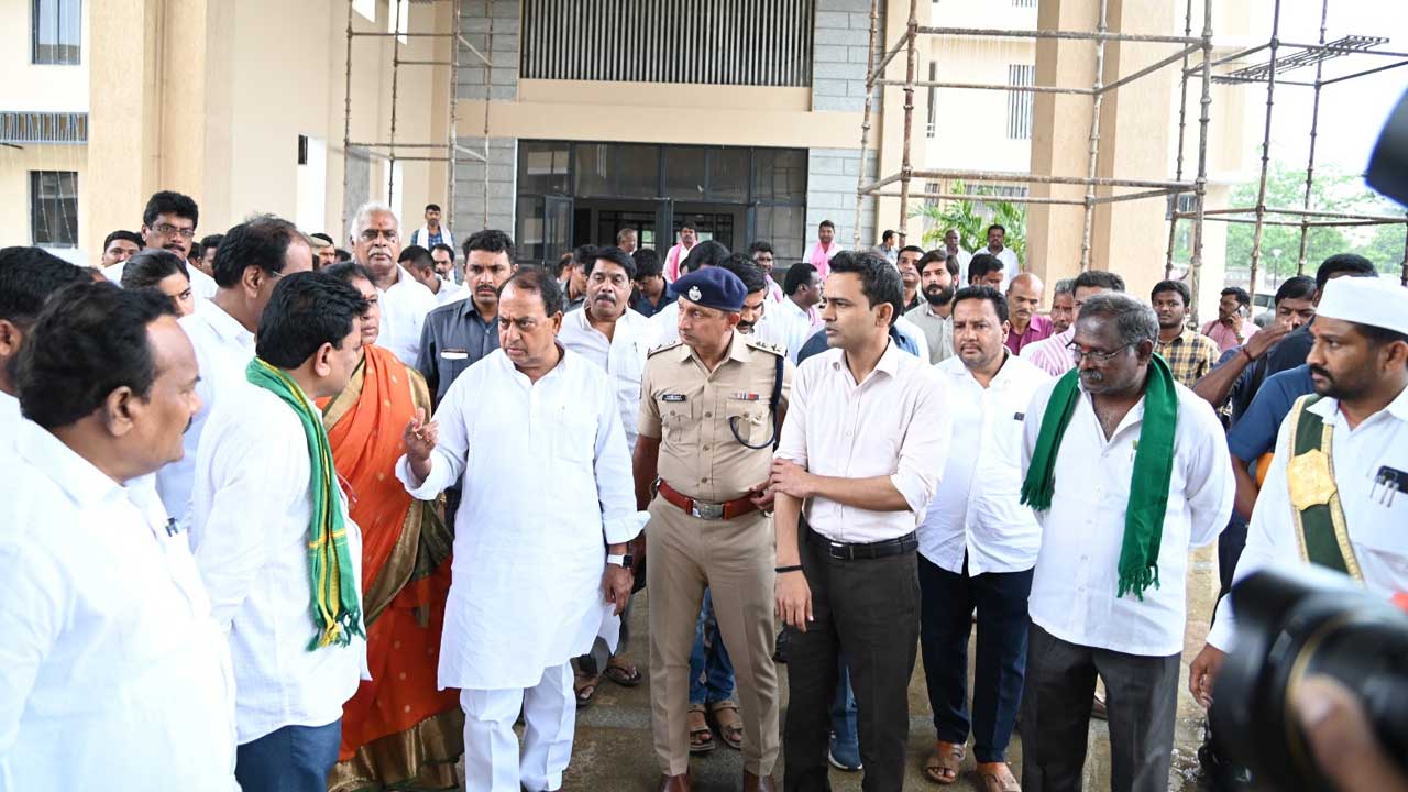 Minister Indrakaran Reddy | సీఎం కేసీఆర్‌ పర్యటనకు అన్ని ఏర్పాట్లతో సిద్ధంగా ఉండాలి: మంత్రి ఇంద్రకరణ్ రెడ్డి