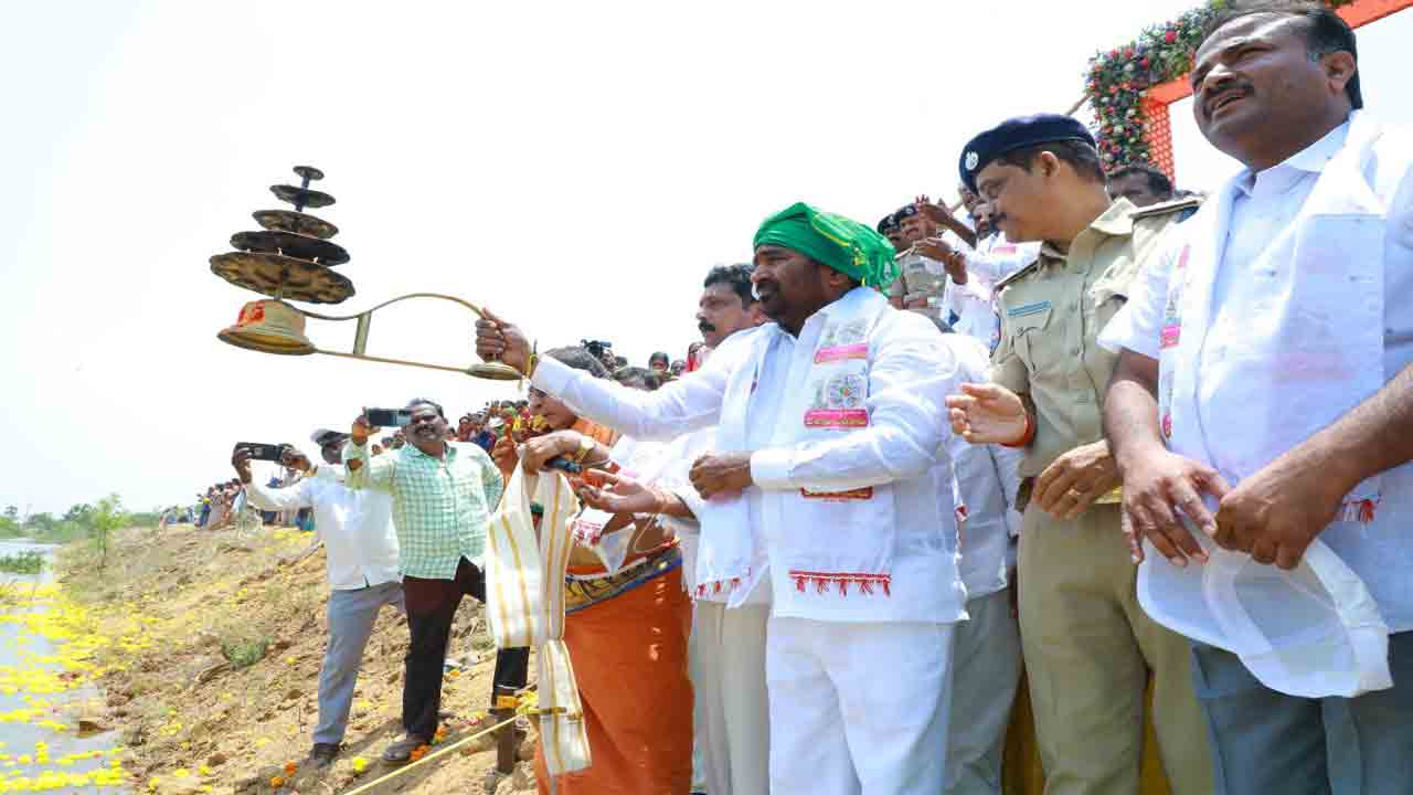Suryapeta | ‘కాళేశ్వరం జలానికి లక్ష జనహారతి’ నిర్వహణలో సూర్యాపేట జిల్లాకు వండర్‌ బుక్‌ ఆఫ్‌ వరల్డ్‌ రికార్డ్స్‌లో చోటు