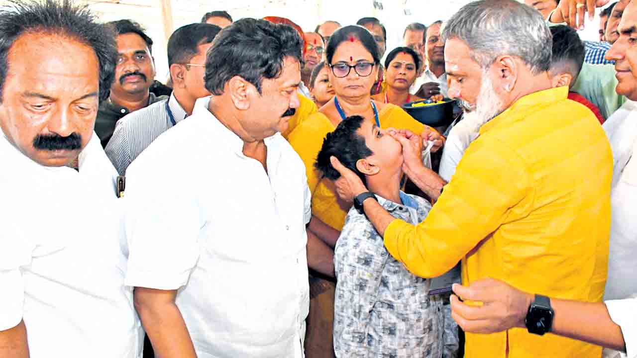 80 వేల మందికి చేప ప్రసాదం