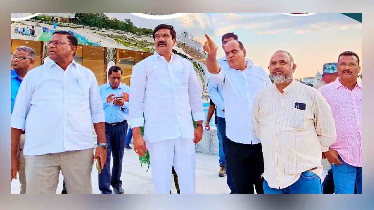 Minister Vemula | అమరవీరుల స్థూపం చుట్టూ పచ్చదనం ఏర్పాటు చేయాలి : మంత్రి ప్రశాంత్‌ రెడ్డి