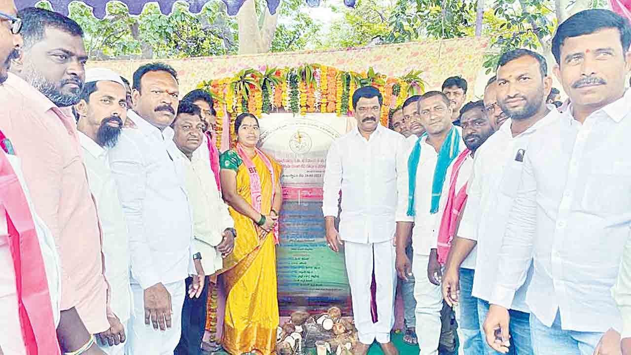 అభివృద్ధి పనుల పరంపర