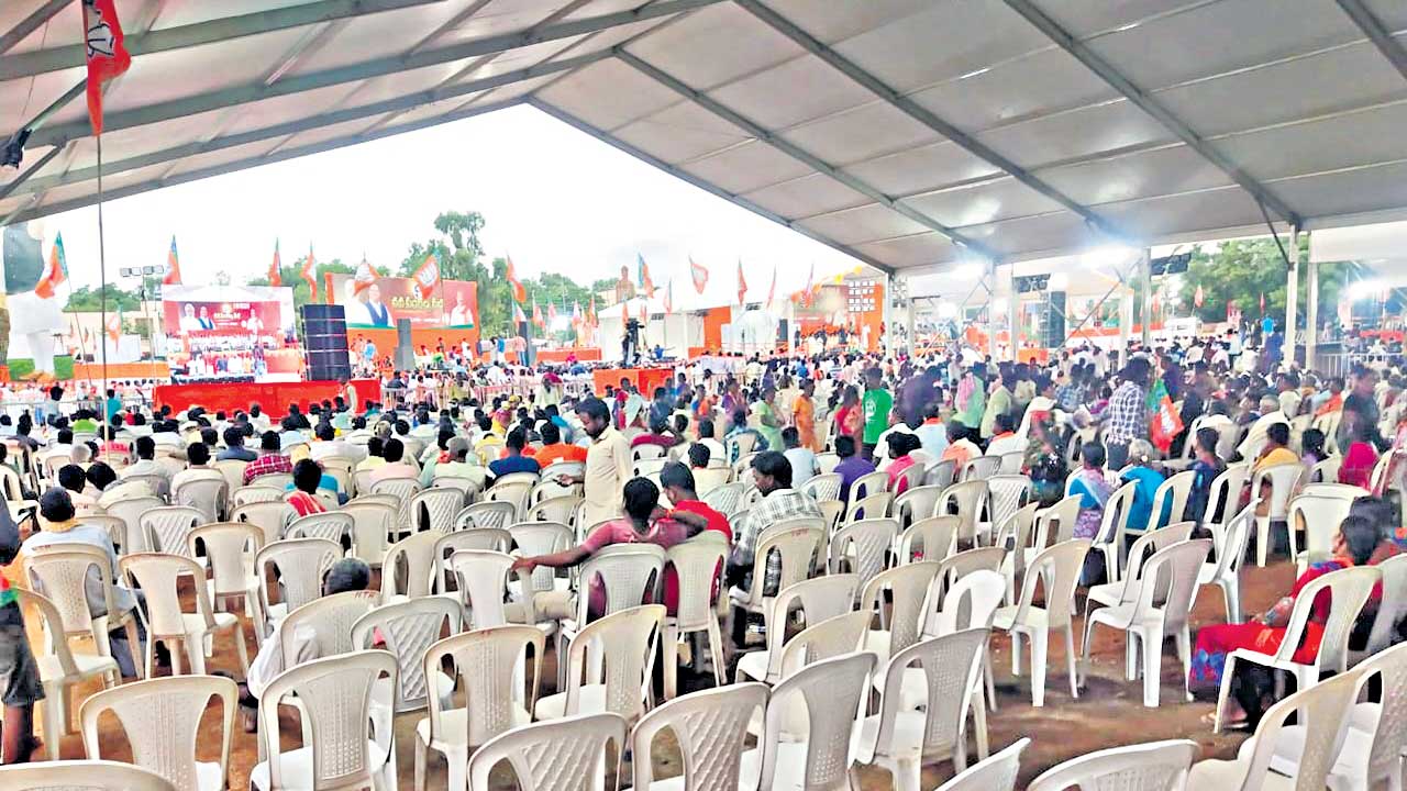 JP Nadda |  నడ్డా నాగర్‌కర్నూల్‌ సభ అట్టర్‌ఫ్లాప్‌.. అవే అడ్డగోలు మాటలు.. గాలి ముచ్చట్లు, రొటీన్‌ విమర్శలు