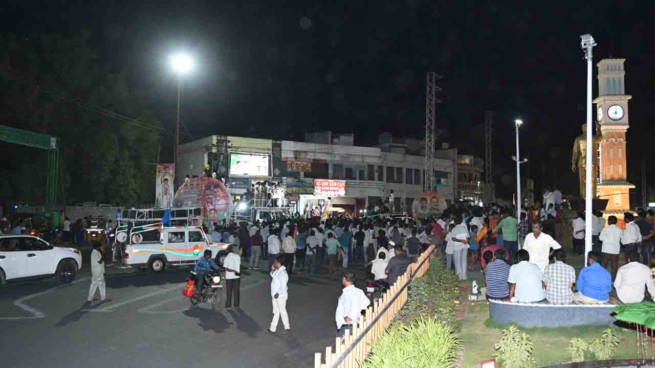 Bhatti Vikramarka |  ఒట్టి యాత్రే.. భట్టి పాదయాత్రకు జనం కరువు