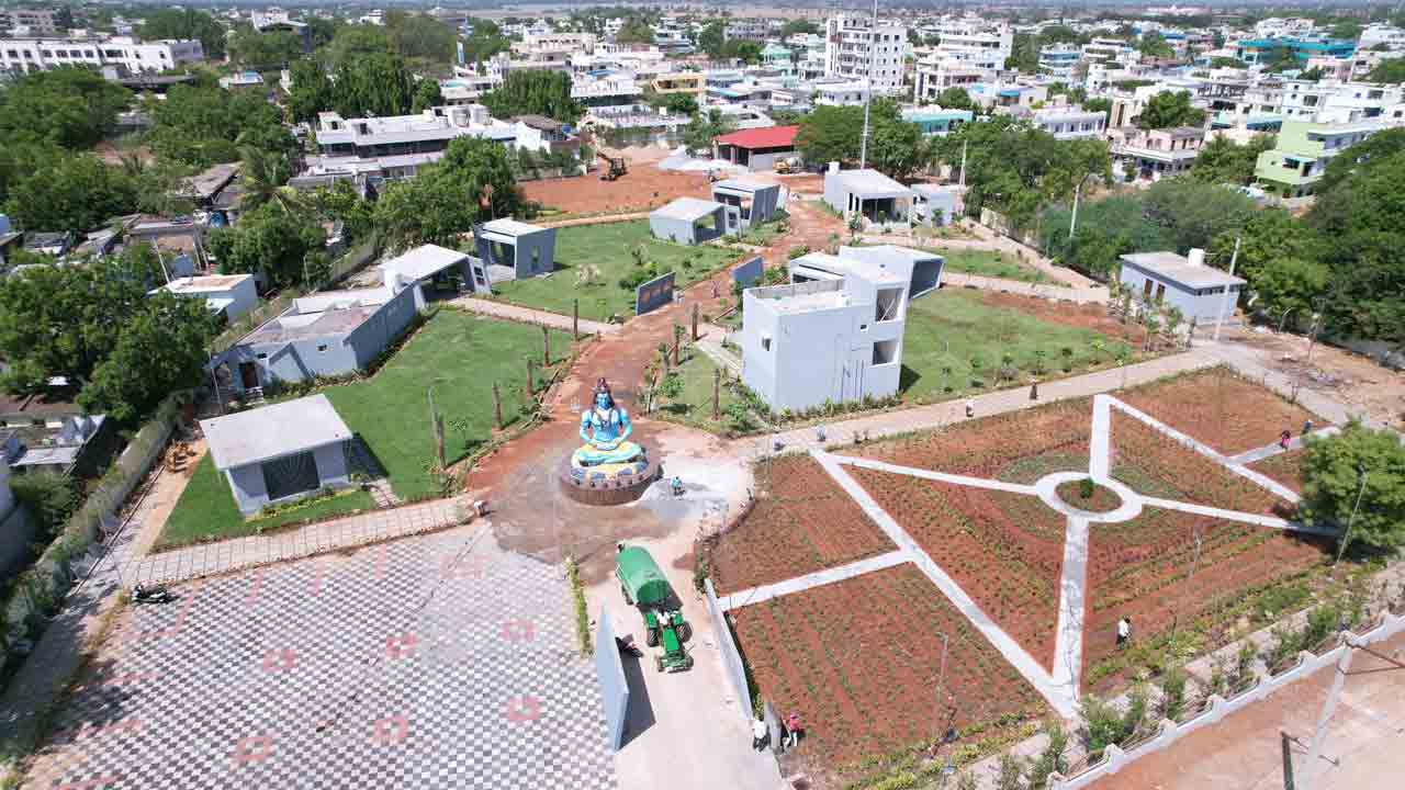 చూడ ముచ్చటగా..