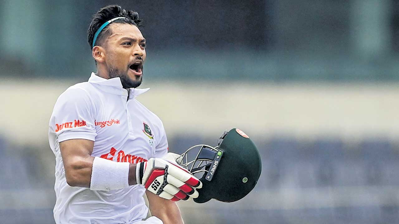 నజ్ముల్‌, మోమినుల్‌ సెంచరీలు