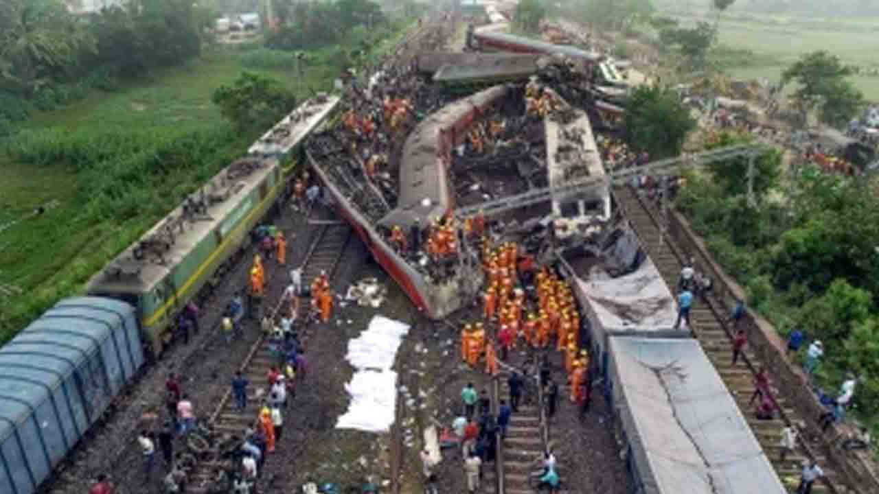 Odisha Train Accident | ఒడిశా రైలు ప్రమాదం.. ఇంకా 52 మృతదేహాలను గుర్తించాల్సి ఉంది