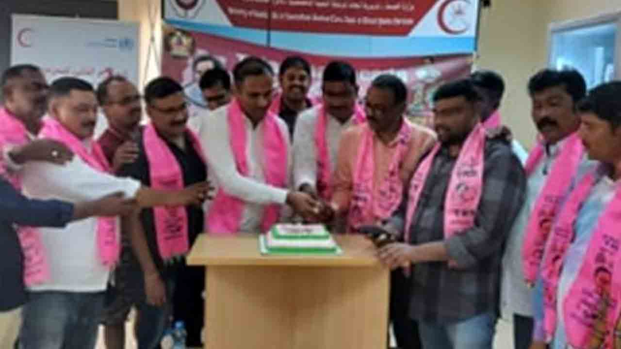 Decade Celebrations | ఒమన్‌లో ఘనంగా తెలంగాణ దశాబ్ది ఉత్సవాలు..జాగృతి, బీఆర్‌ఎస్‌ ఎన్నారై శాఖల ఆధ్వర్యంలో రక్తదానం