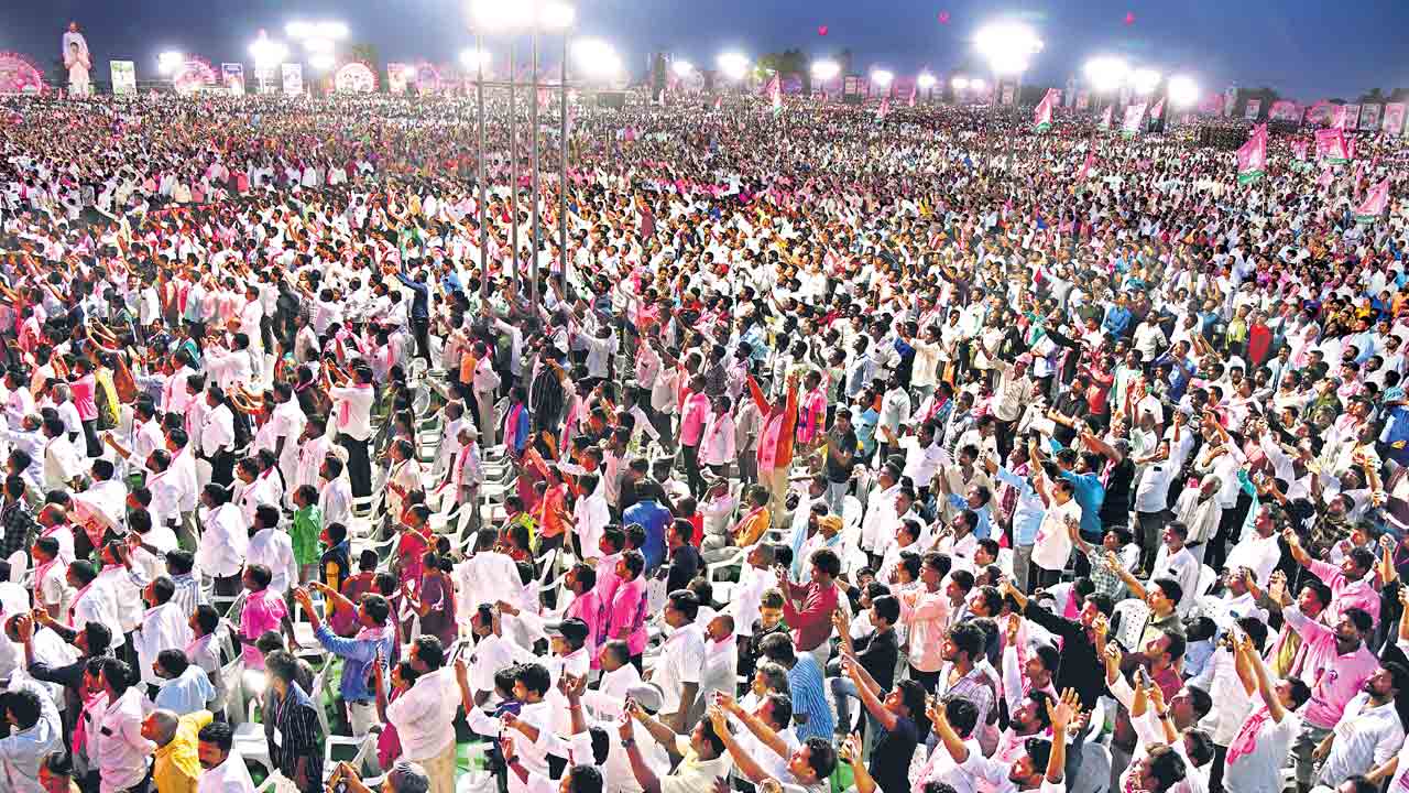 CM KCR |  కేసీఆర్‌ గర్జన.. విపక్షం బేజారు.. ఎన్నికలకు ముందే కాడి వదిలేస్తున్న ప్రతిపక్షాలు