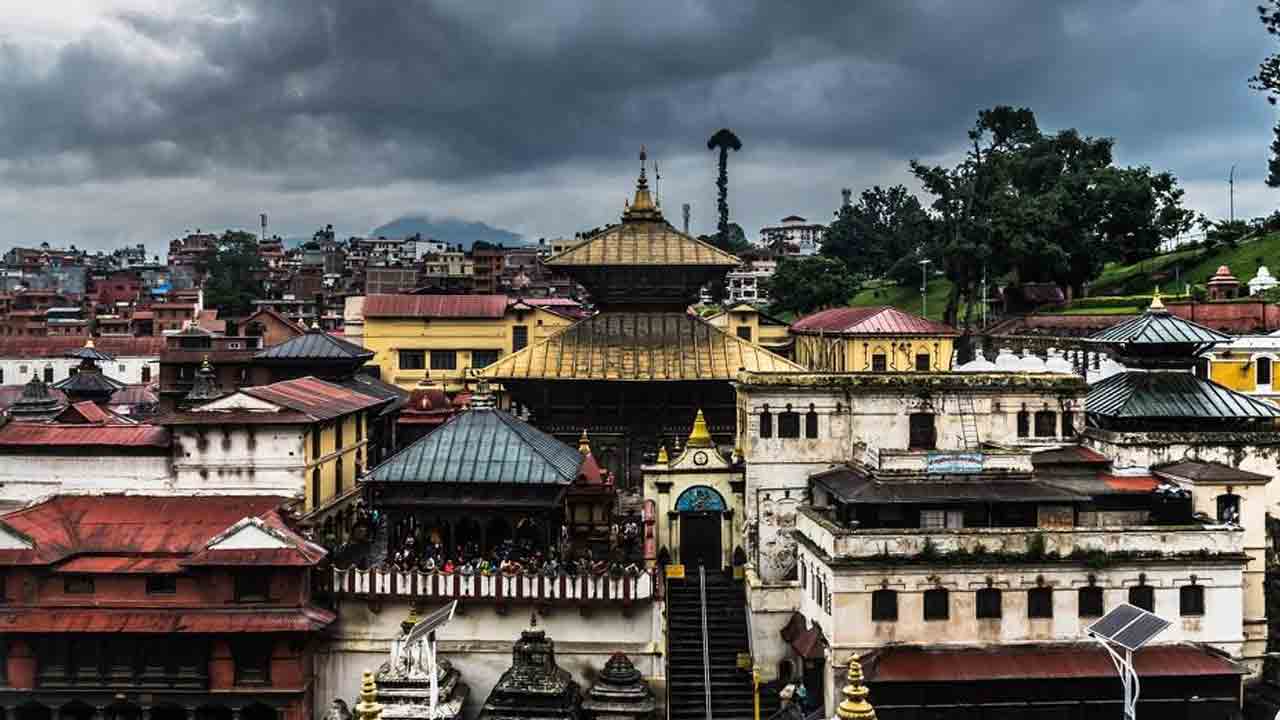 Pashupatinath Temple |  పశుపతినాథ్‌ గుడిలో మాయమైన 10 కిలోల బంగారం