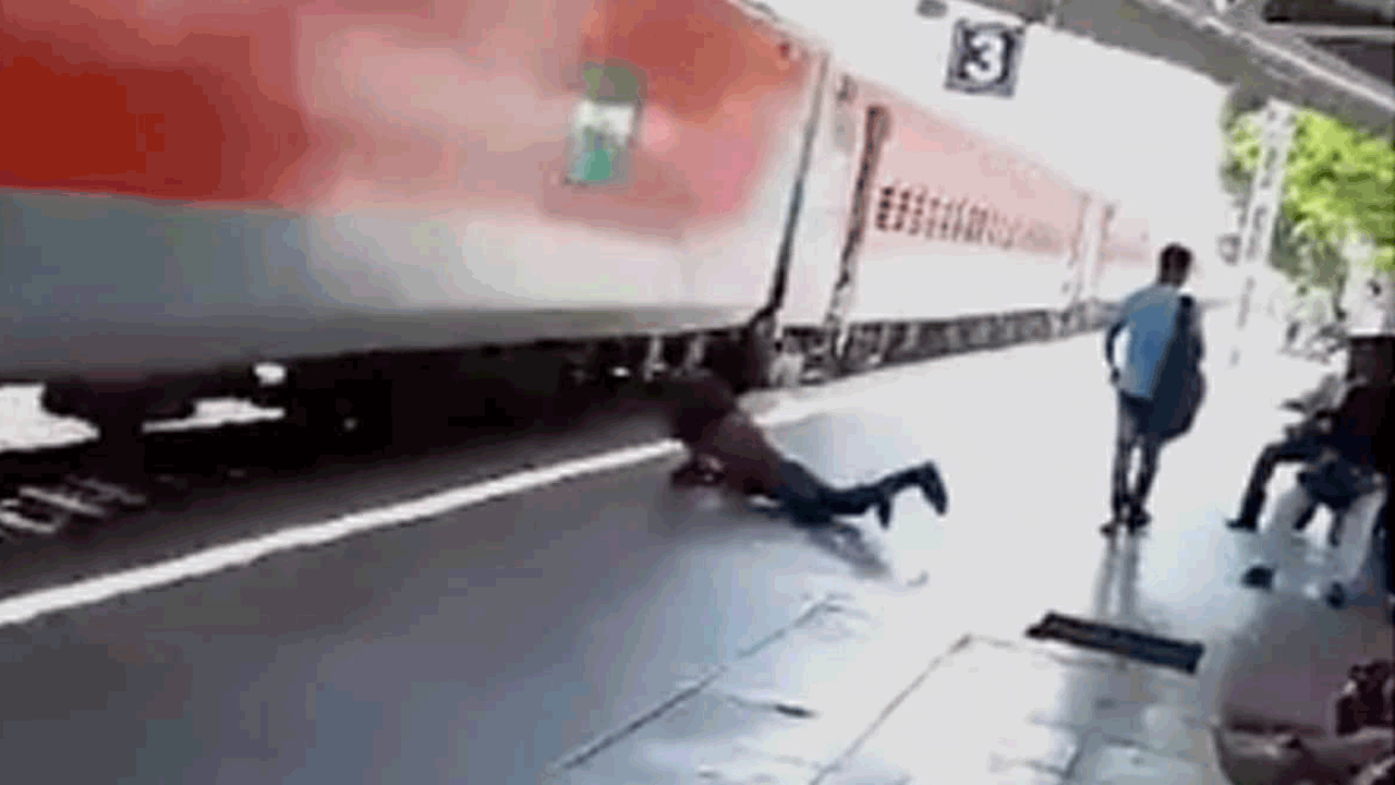 Train | 110 కిలోమీటర్ల వేగంతో దూసుకెళ్తున్న రైలు నుంచి జారిపడ్డ యువకుడు