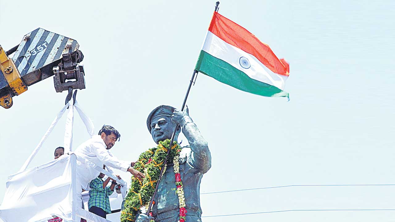 Minister Jagadish Reddy |  అమరుల కుటుంబాలను ఆదుకున్నది ముఖ్యమంత్రి కేసీఆరే: మంత్రి జగదీశ్‌రెడ్డి