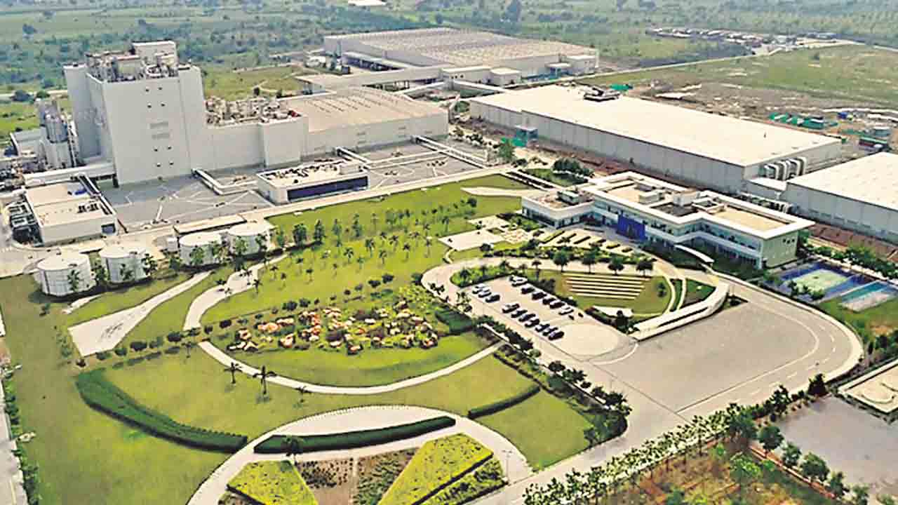 నాడు పాతర.. నేడు జాతర