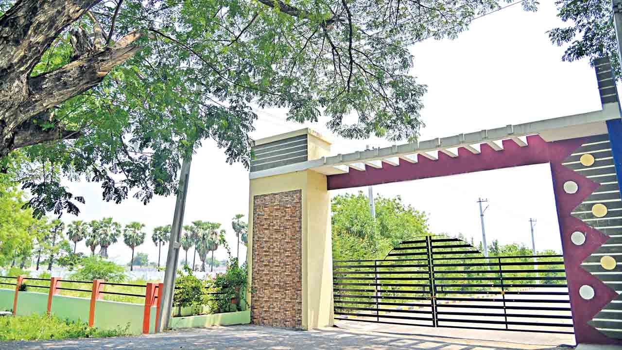 Khammam |  ఖమ్మం జిల్లాలో రియల్‌ బూమ్‌.. మారుమూల పల్లెలోనూ రియల్‌ ఎస్టేట్‌ జోరు