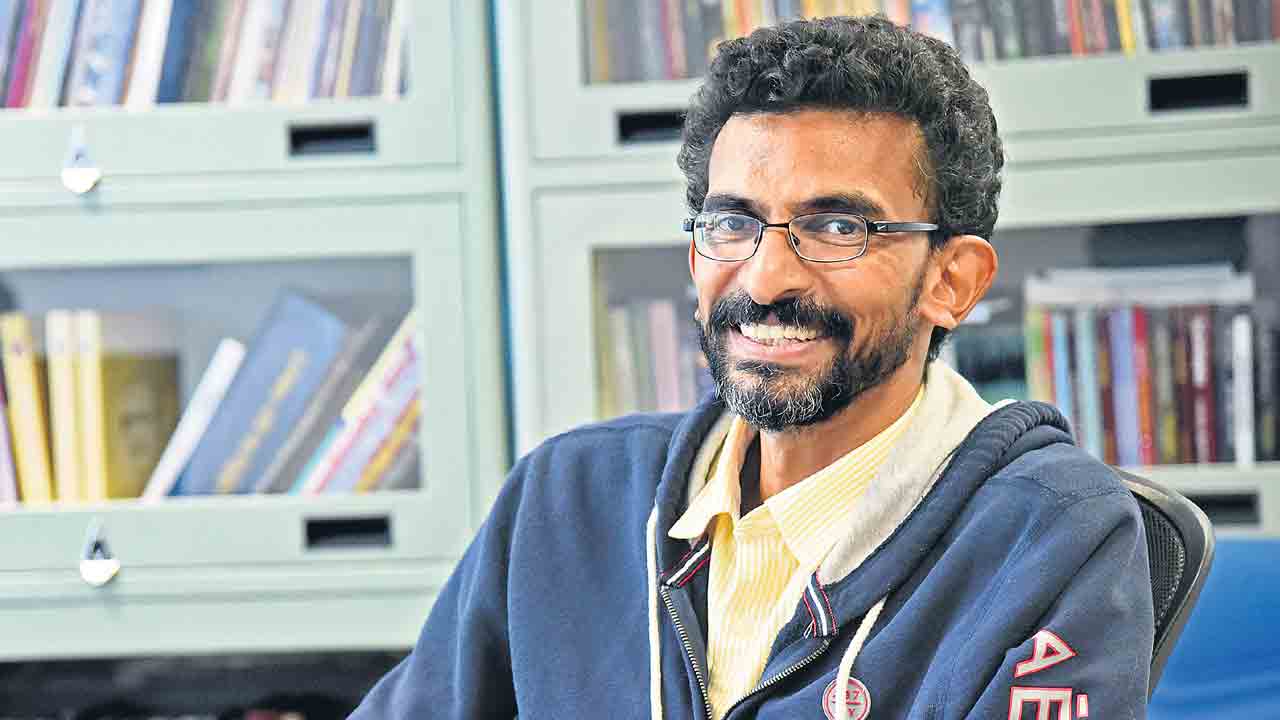 Sekhar Kammula |  తెలుగు సినిమా బాక్సాఫీస్‌ మంత్రంగామారిన తెలంగాణ భాష, సంస్కృతి: దర్శకుడు శేఖర్‌ కమ్ముల