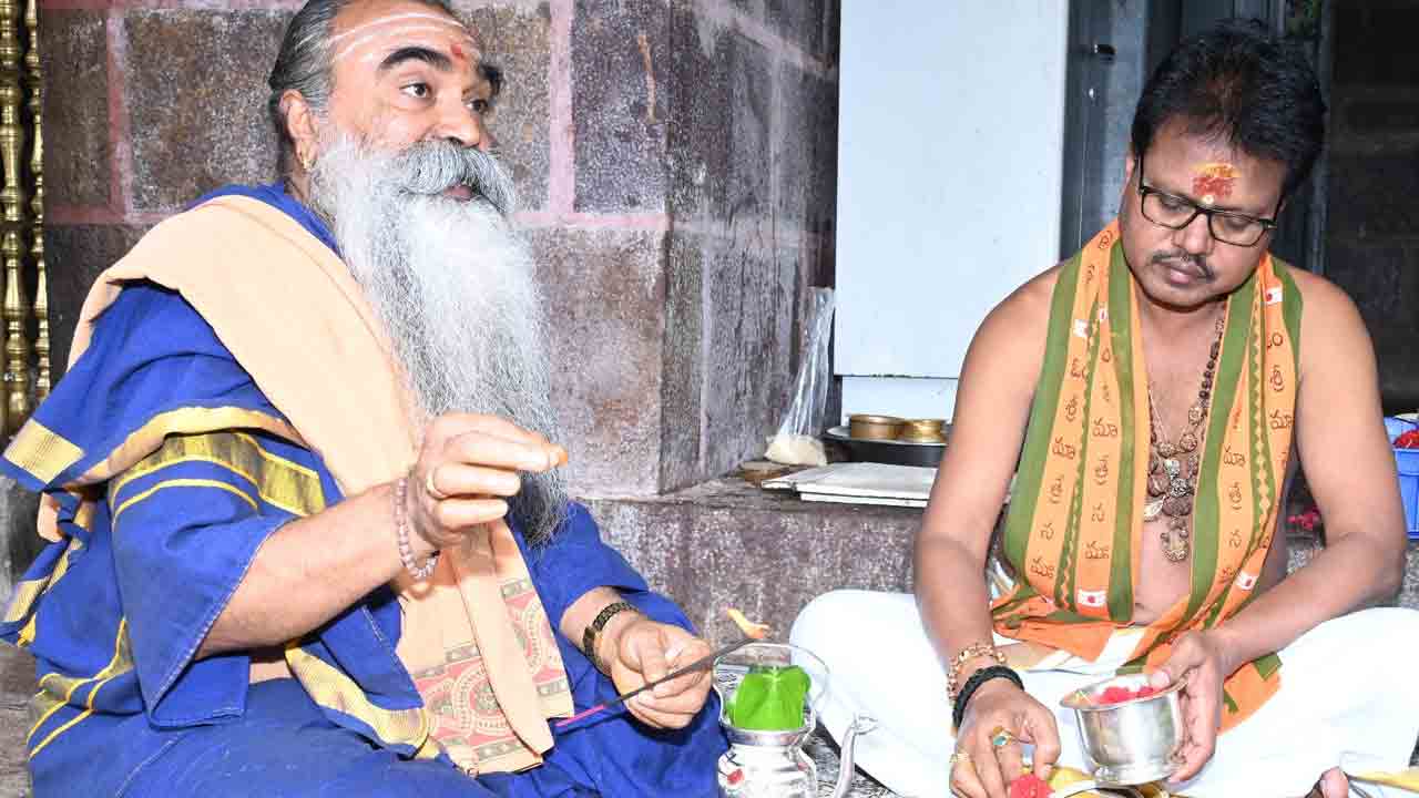 Srisailam | శ్రీశైలంలో కుమారస్వామికి విశేష పూజలు.. 29న మల్లిఖార్జున స్వామికి సహస్రఘటాభిషేకం!