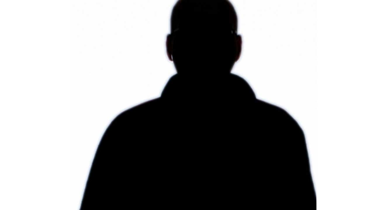 విద్యార్థిపై పెట్రోల్‌ పోసి నిప్పంటించిన స్నేహితుడు