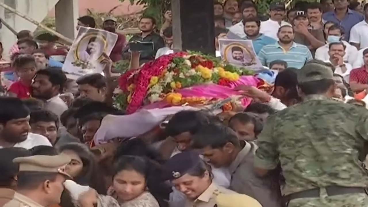 Sai Chand | ముగిసిన సాయిచంద్‌ అంత్యక్రియలు