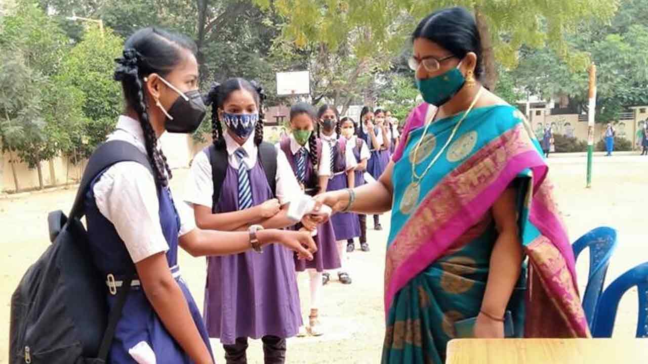 Academic Calender | తెలంగాణలో నూతన విద్యాసంవత్సరానికి అకడమిక్‌ క్యాలెండర్‌ విడుదల