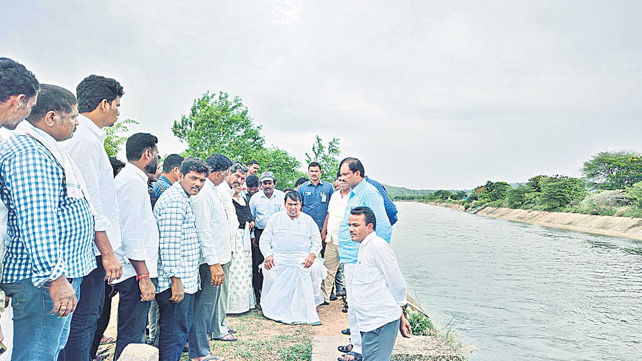 సీఎం కేసీఆర్‌.. రైతు పక్షపాతి