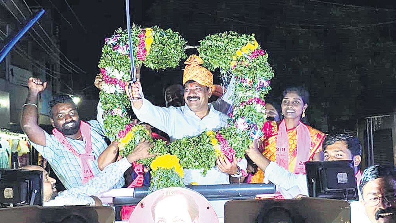 పసుపు బోర్డు రాకపాయే.. మద్దతు ధర లేకపాయే..