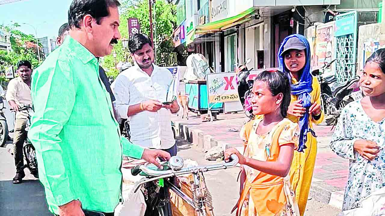 బాలకార్మిక వ్యవస్థ నిర్మూలనకు ప్రభుత్వం కృషి