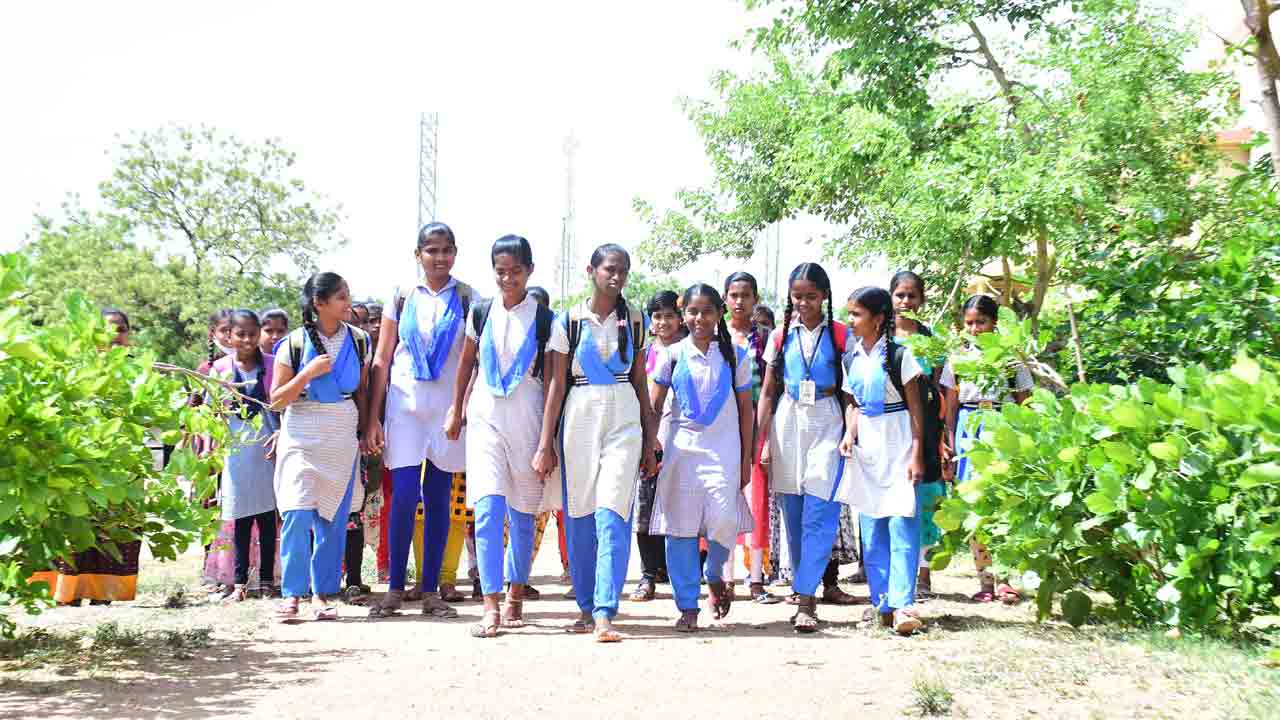 బడికి వేళాయె