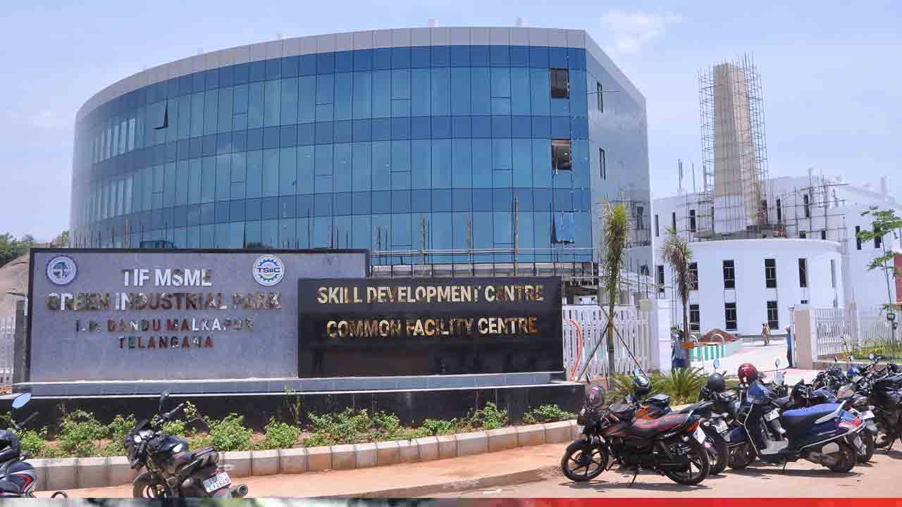 దండుమల్కాపూరంలో కామన్‌ ఫెసిలిటీ సెంటర్‌