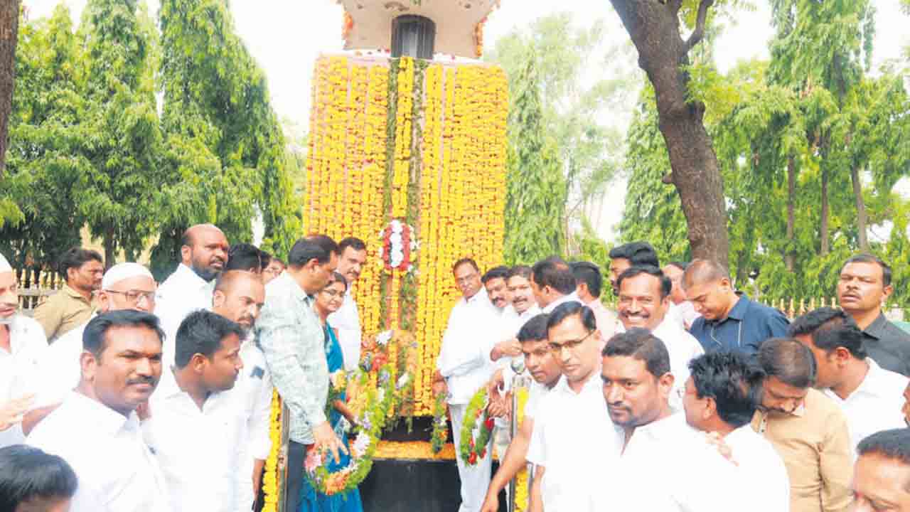 అమరుల త్యాగం అజరామరం