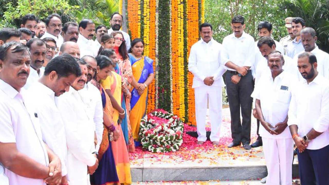 Gampa Govardhan | కేసీఆర్ శాంతియుత పోరాటంతో తెలంగాణ సాకారం : ప్రభుత్వ విప్ గంప