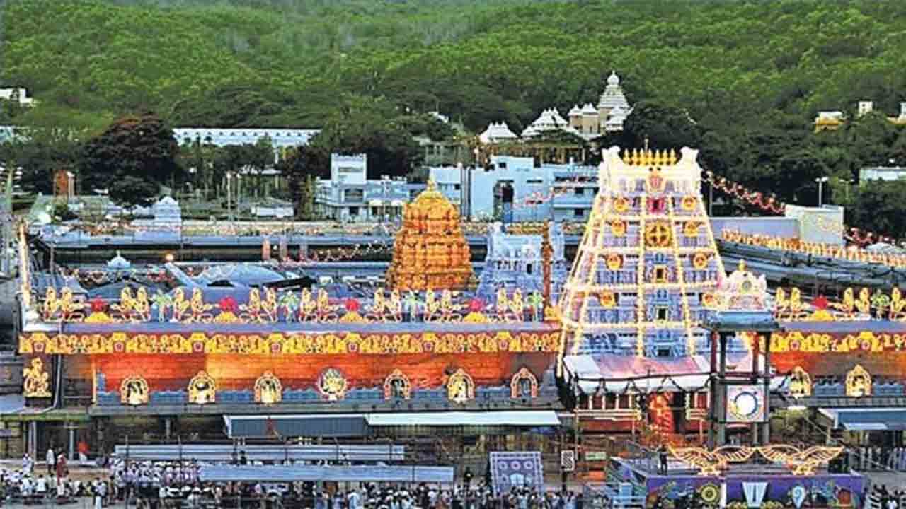 Tirumala | తిరుమల శ్రీవారి ఆలయం సమీపంలో మరోసారి విమానాల చక్కర్లు .. భక్తుల్లో ఆందోళన