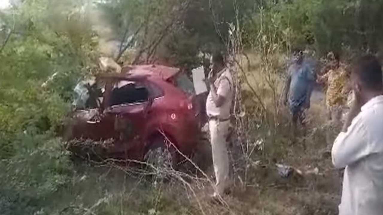 Raod Accident | తిరుపతిలో రోడ్డు ప్రమాదం.. మహబూబాబాద్‌ జిల్లావాసులు మృతి