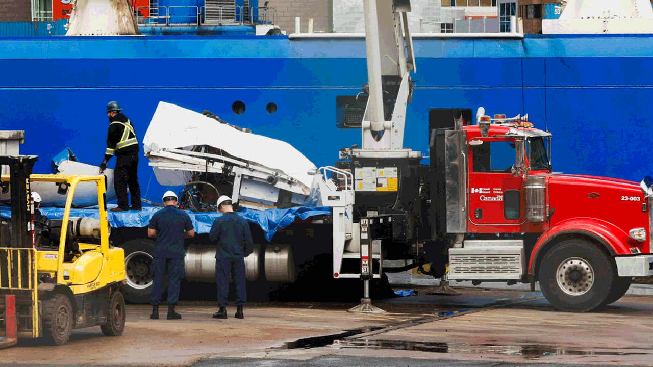 Titanic submersible | ఒడ్డుకు చేరిన మినీ టైటాన్ శకలాలు.. మానవ అవశేషాలు స్వాధీనం