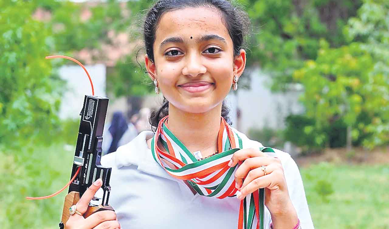 అక్షయినికి ఐదు పతకాలు