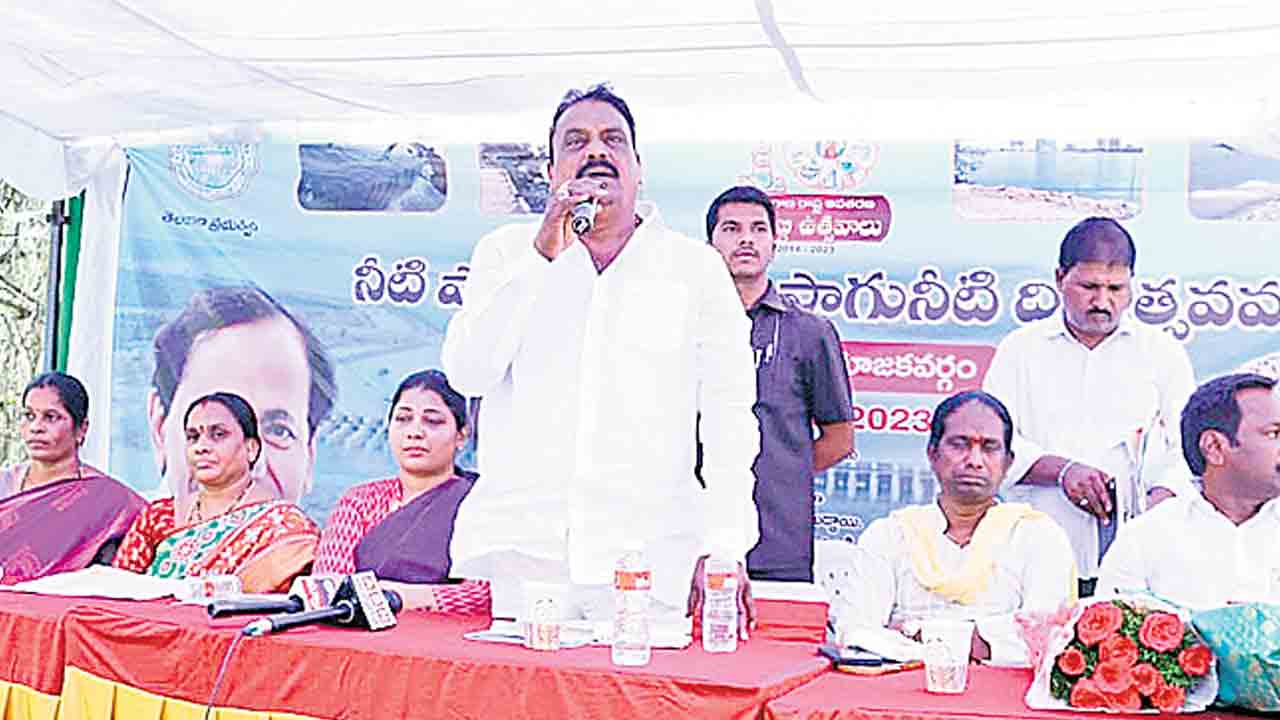 దేశానికి అన్నం పెట్టే స్థితిలో తెలంగాణ