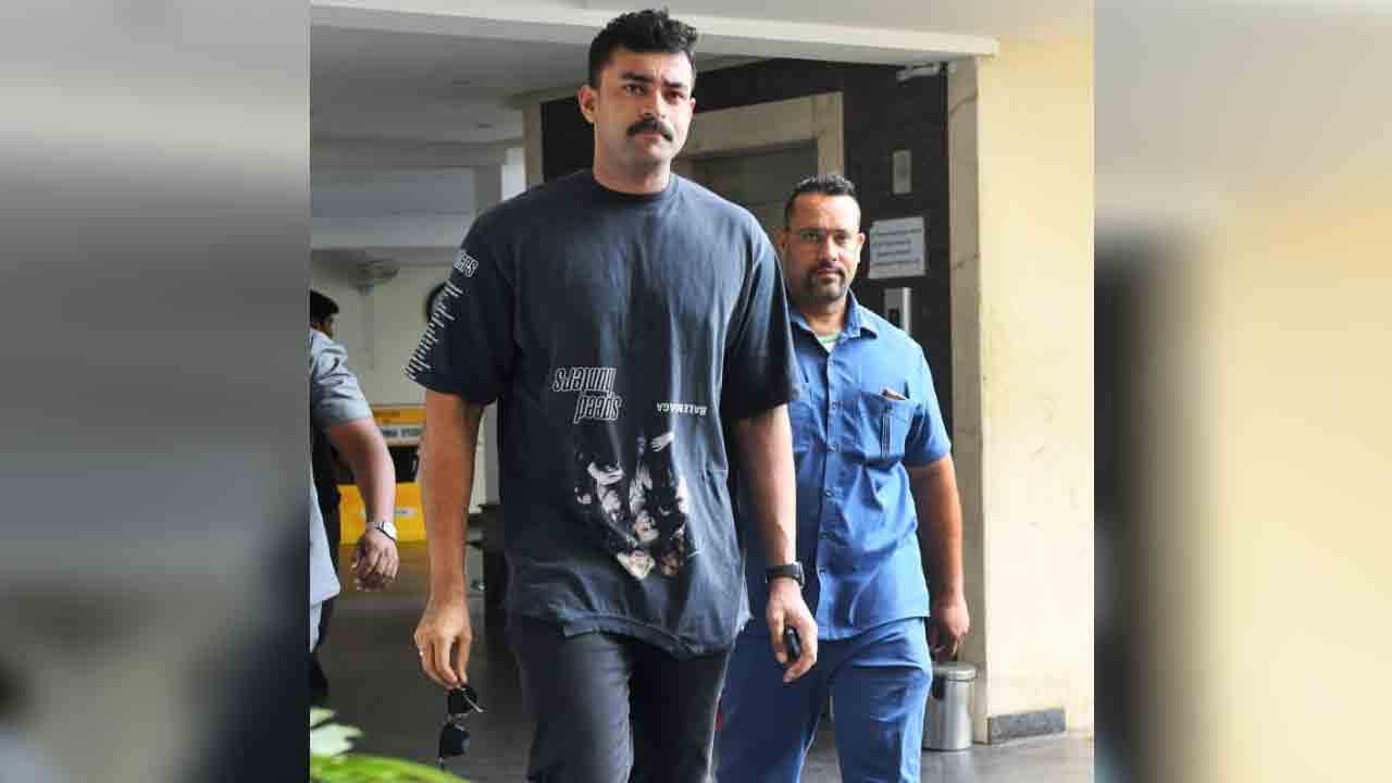 VT13 | వరుణ్‌ తేజ్‌ బ్యాక్ టు వర్క్‌.. VT13 స్టైలిష్ అవతార్‌ అదిరింది