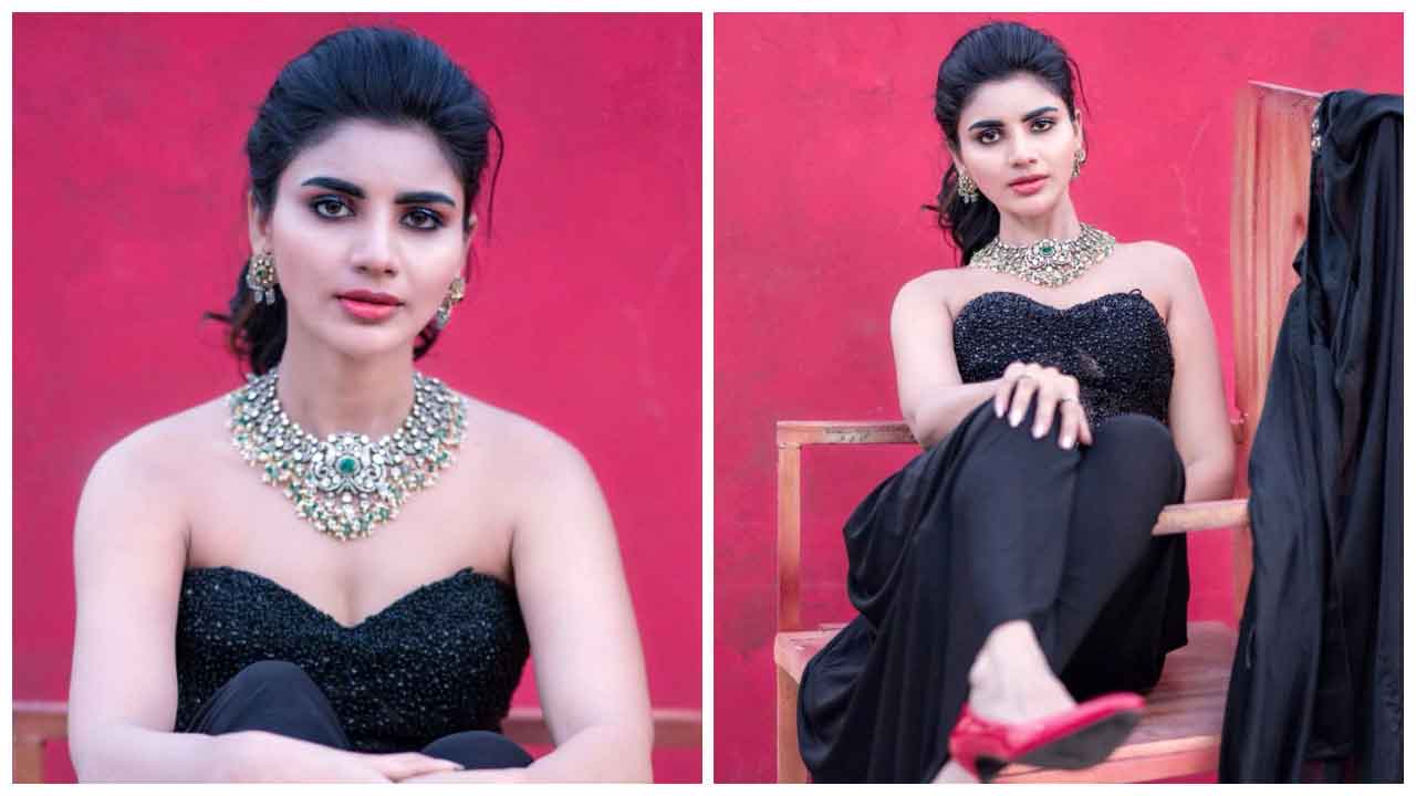 Varsha | బ్లాక్ కలర్ డ్రెస్‌లో జబర్దస్త్ వర్ష అందాల విందు..