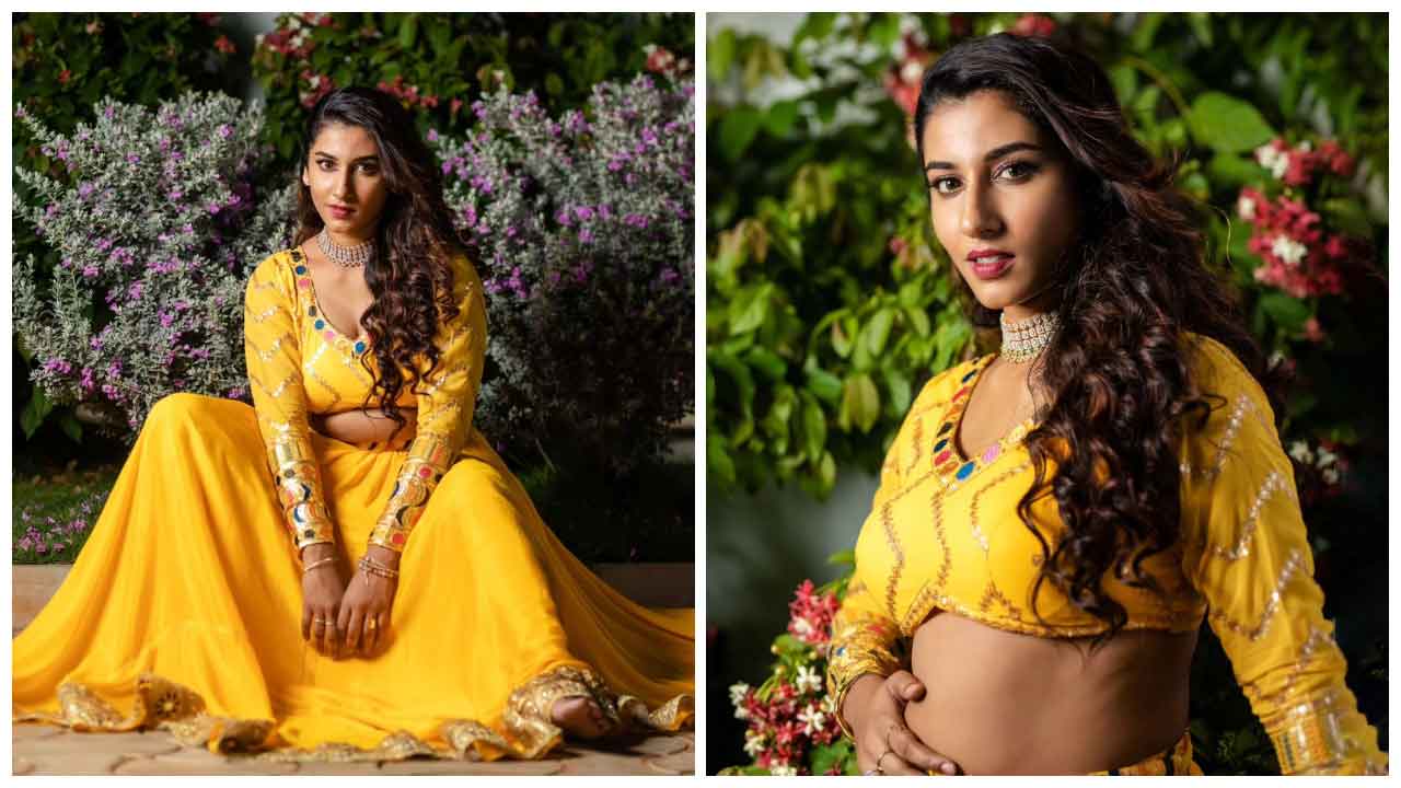 Vishnupriya Bhimeneni | పసుపు రంగు డ్రెస్‌లో నిమ్మపండులా ఊరిస్తున్న విష్ణుప్రియ..