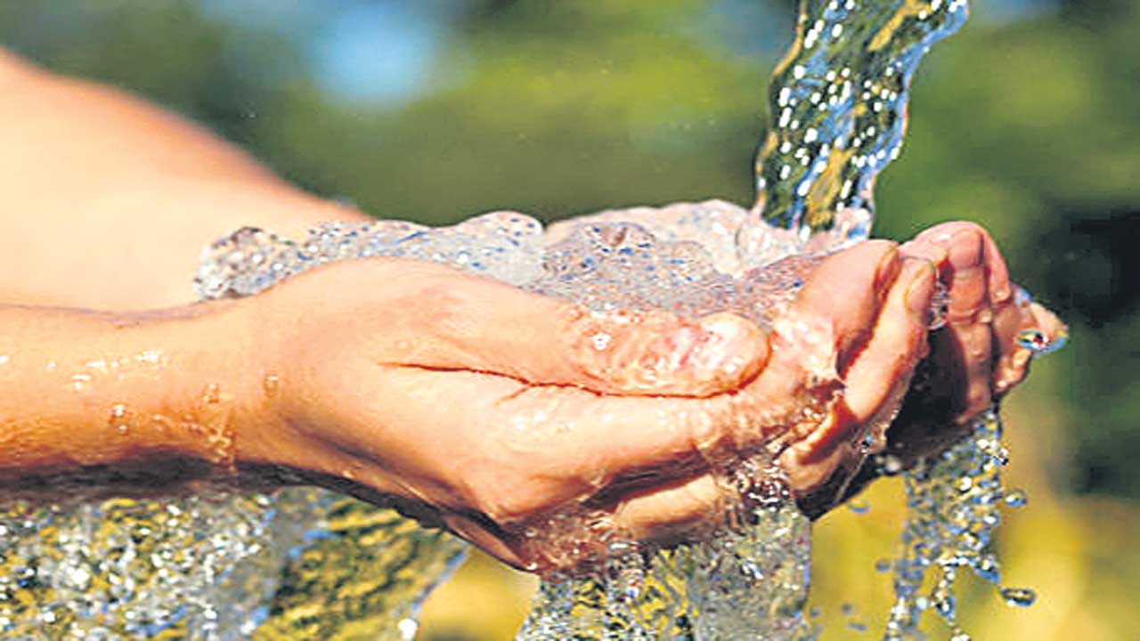 Ground water | భూగర్భ జలాల తోడివేతపై పన్ను.. ఇకపై ప్రతి లీటరు నీటికీ లెక్క చెప్పాల్సిందే