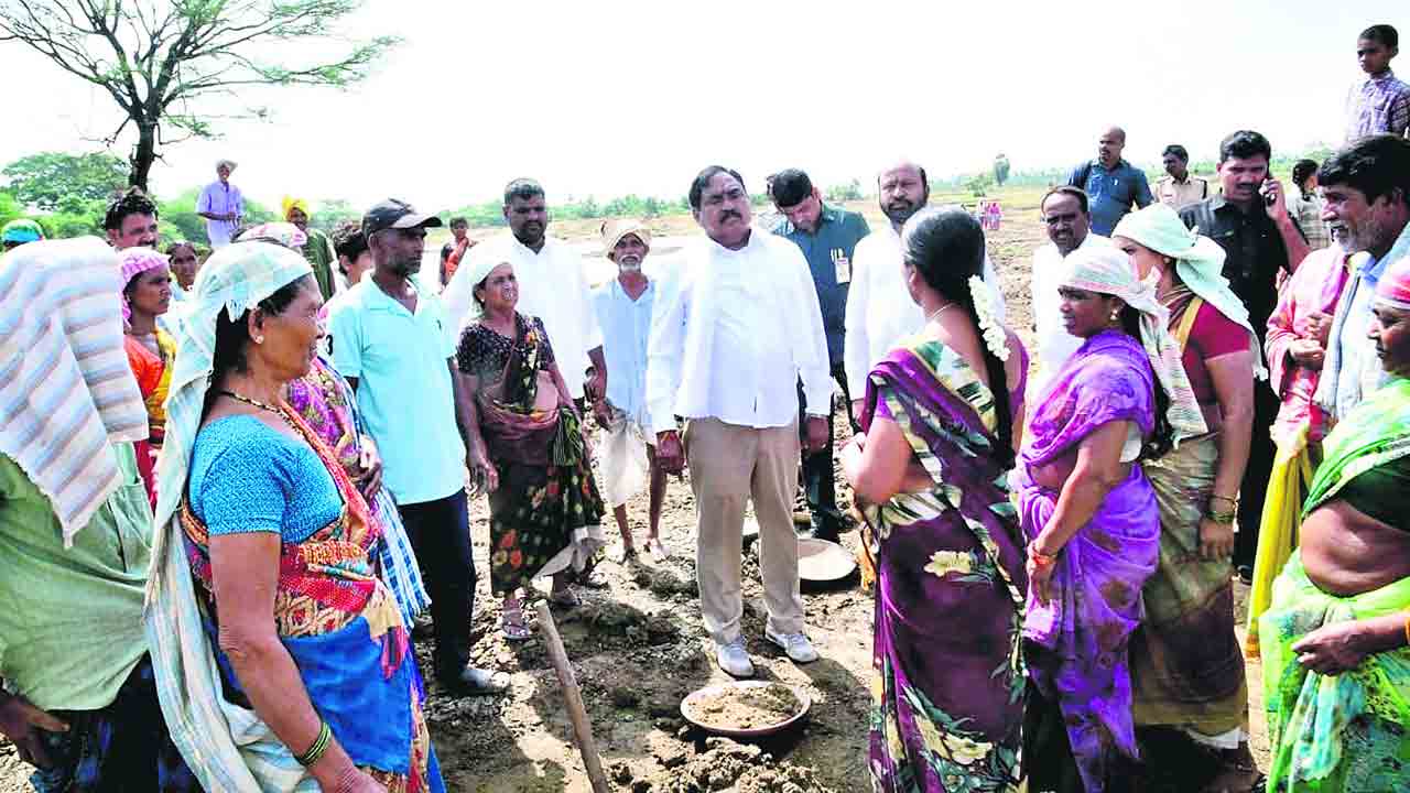 చదువుతోనే సమాజంలో సమున్నత హోదా