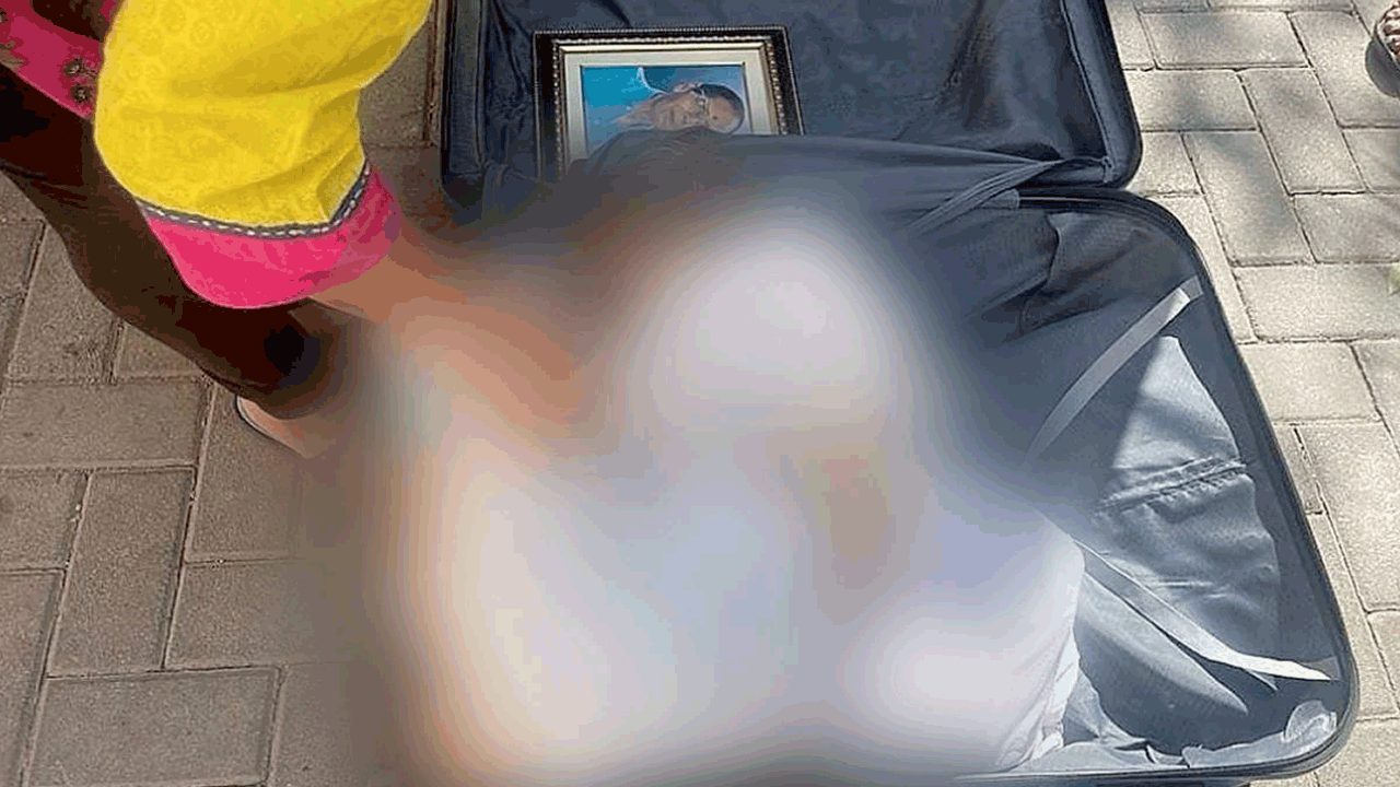 Bengaluru | తల్లిని హత్య చేసి.. శవాన్ని సూట్‌కేసులో కుక్కి పోలీస్ స్టేషన్ కు వెళ్లిన మహిళ