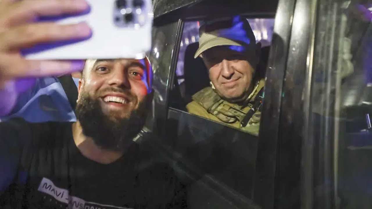 Yevgeny Prigozhin | రష్యాను వీడి బెలారస్‌కు తిరుగుబాటు నేత ప్రిగోజిన్‌