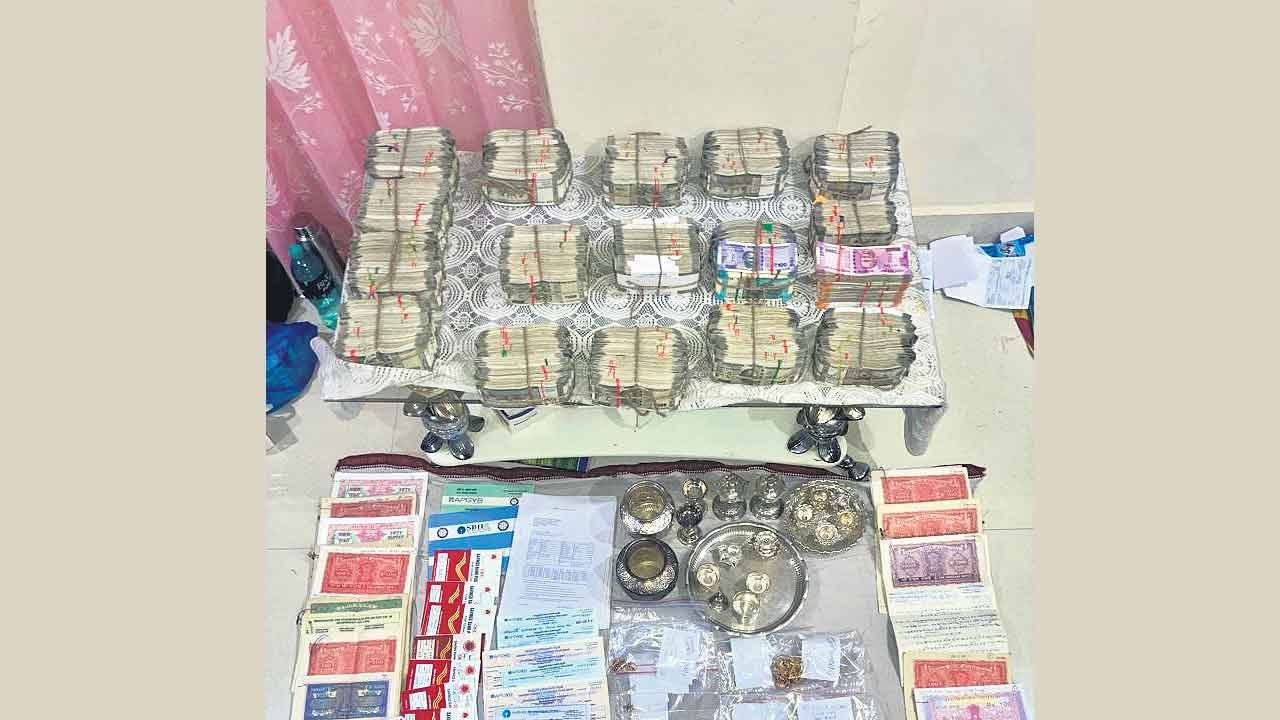 రెండు రోజులపాటు కొనసాగిన ఏసీబీ సోదాలు