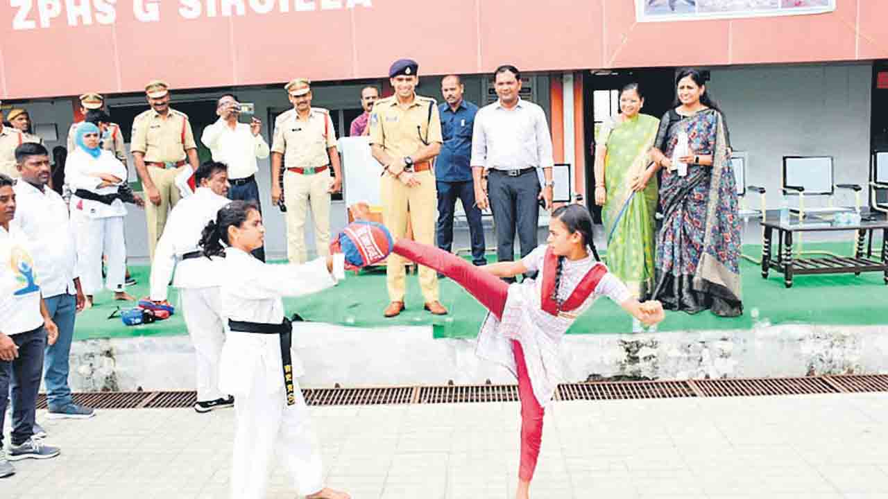 ఆడపిల్లలకు సెల్ఫ్‌డిఫెన్స్‌