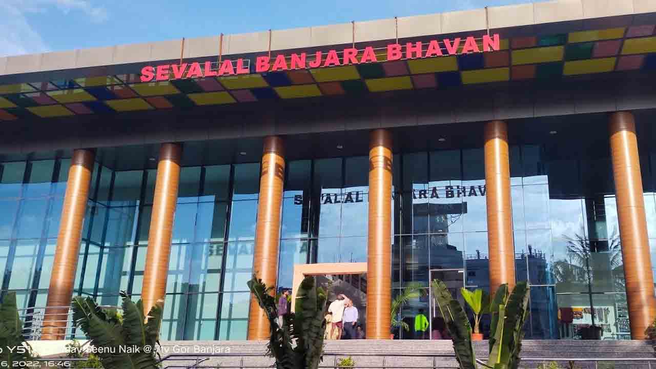 గిరిజనోత్సవాలు షురూ