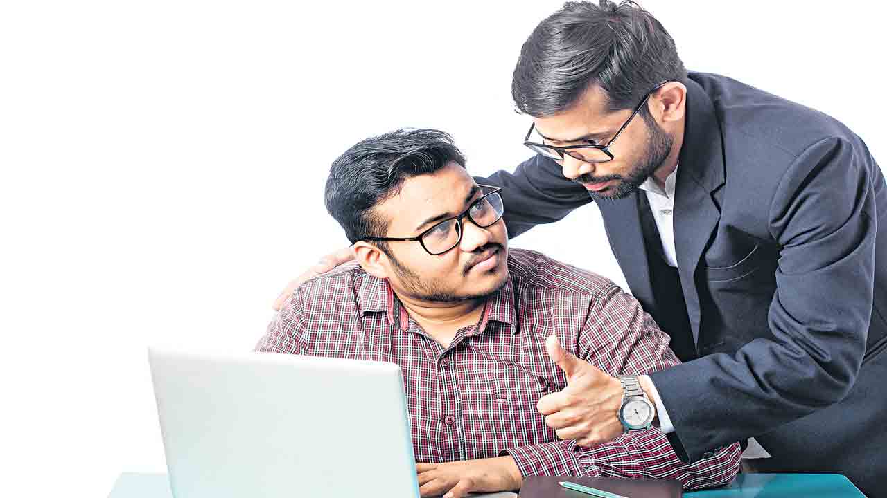 Bank Recruitment 2023 | బ్యాంకుల్లో కొలువుల మేళా! ఆర్‌ఆర్‌బీల్లో 8612 ఖాళీలు