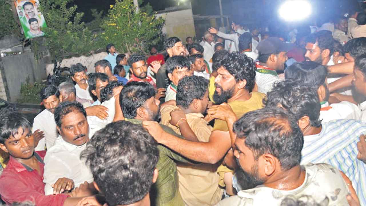 BRS |  హ్యాట్రిక్‌ దిశగా బీఆర్‌ఎస్‌ పరుగులు.. కాంగ్రెస్‌, బీజేపీలో గందరగోళం