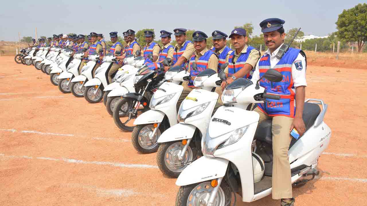 Bike Police Petroling (2)
