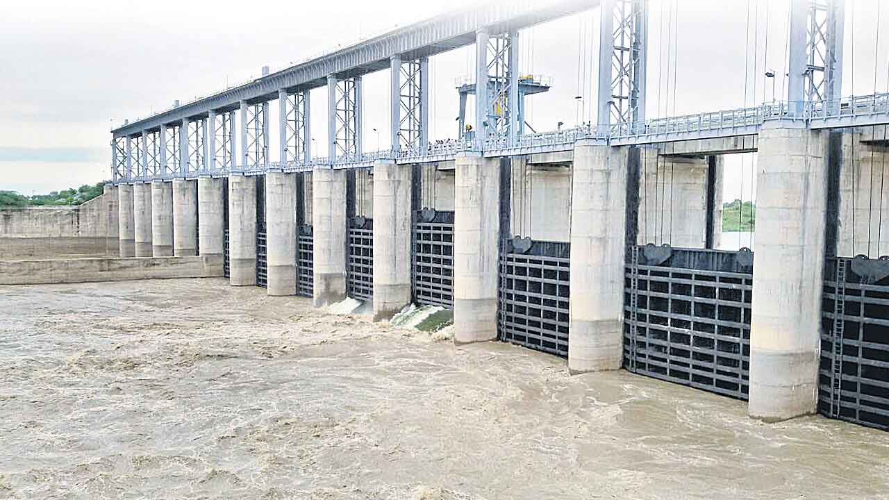 తెరుచుకోనున్న బాబ్లీ గేట్లు