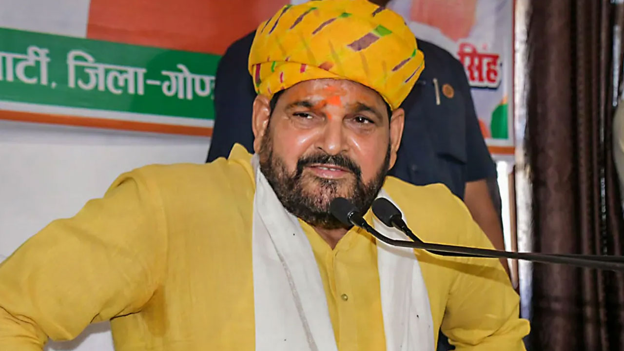 Brij Bhushan: బ్రిజ్ భూష‌ణ్ మైన‌ర్‌ను వేధించిన‌ట్లు ఆధారాలు లేవు: ఢిల్లీ పోలీసులు